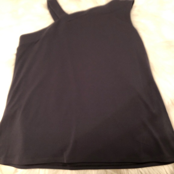 NWOT - Grey asymmetrical knit top size Lar… - Picture 4 of 6